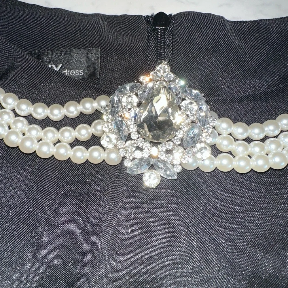 Breakfast at Tiffany’s Halloween Costume Black Dress outfit Audrey Hepburn - Picture 2 of 8